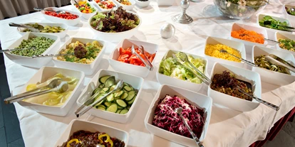 Wellnessurlaub - Fahrradverleih - Innsbruck - Vital-Snack Buffet am Nachmittag im Rahmen unserer Wohlfühlpension - Inntalerhof - DAS Panoramahotel