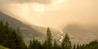 Wellnessurlaub - Fahrradverleih - Innsbruck - Ausblick vom Hotel - zu jeder Jahreszeit ein Naturkino - Inntalerhof - DAS Panoramahotel