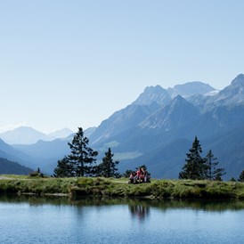 Wellnesshotel: Kaltwassersee Seefeld - Wandern zwischen Karwendel & Wetterstein - Inntalerhof - DAS Panoramahotel