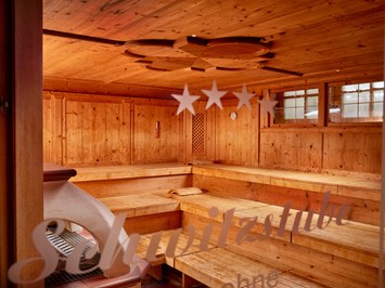 Relais & Chateaux Hotel Singer Saunen und Bäder im Detail Tiroler Stub’n-Sauna (90 °C)