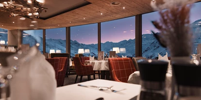 Wellnessurlaub - Dorf Tirol - Panoramarestaurant - SKI | GOLF | WELLNESS Hotel Riml****S