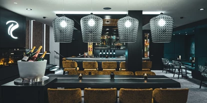 Wellnessurlaub - Dorf Tirol - Blue Birdie Bar - SKI | GOLF | WELLNESS Hotel Riml****S