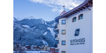 Wellnessurlaub - Pools: Sportbecken - Innsbruck - Sport & Spa Hotel Strass