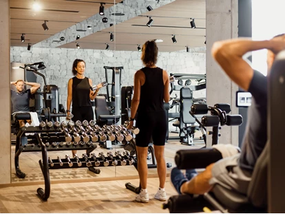 Wellnessurlaub - Fahrradverleih - Innsbruck - Aktiv im Urlaub im 150m² großen Fitnessraum  - HELD - Hotel & SPA****s
