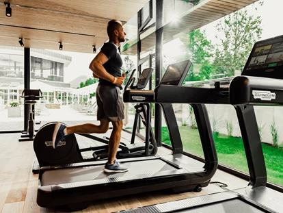 Wellnessurlaub - Fahrradverleih - Innsbruck - Aktiv im Urlaub in unserem 150m² Fitnessraum  - HELD - Hotel & SPA****s