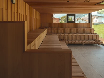 Wellnessurlaub - Fahrradverleih - Innsbruck - Panorama-Aufguss-Sauna im GartenSPA - HELD - Hotel & SPA****s