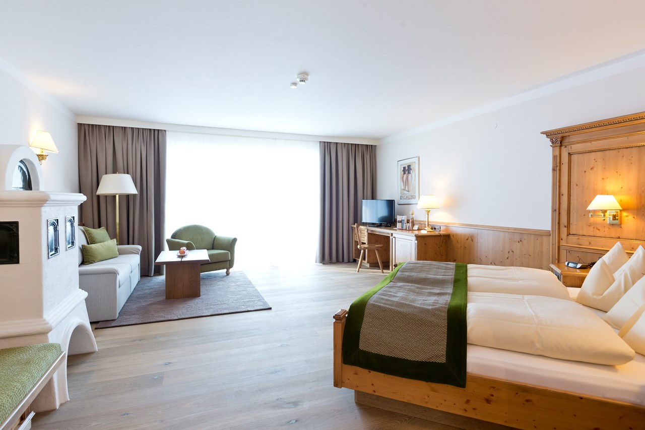 Traumhotel Alpina Zimmerkategorien Suite de Lux "Naturblick" 55m2
