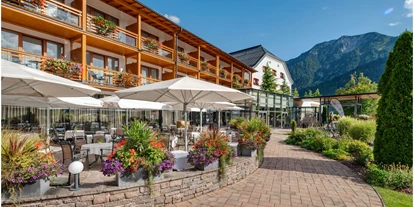 Wellnessurlaub - Klassifizierung: 4 Sterne S - Ampass - Die Bergterrasse ist ein Idealer Ort für einen Snack tagsüber oder den Sonnenuntergang am Abend zu genießen. - aja Fürstenhaus am Achensee