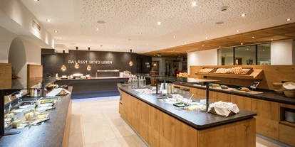 Wellnessurlaub - Kräuterbad - Jochberg (Jochberg) - Frühstücks-Buffet - Landhotel Schermer