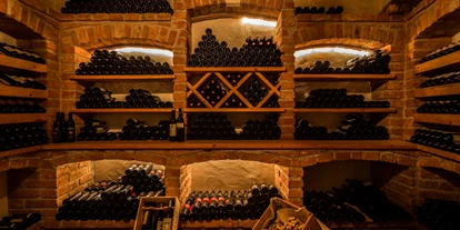 Wellnessurlaub - Kräuterbad - Jochberg (Jochberg) - Weinkeller - Landhotel Schermer