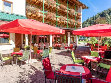 Wellnesshotel: Gastgarten - Unser Berghof
