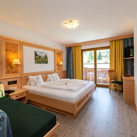 Wellnesshotel: Zimmer Bergblick 25 m² zum Süden - Wellness & Familienhotel Kitzspitz