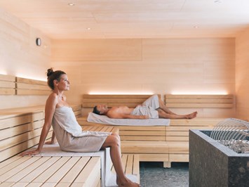 Wellnesshotel ...liebes Rot-Flüh Saunen und Bäder im Detail Finnische Sauna