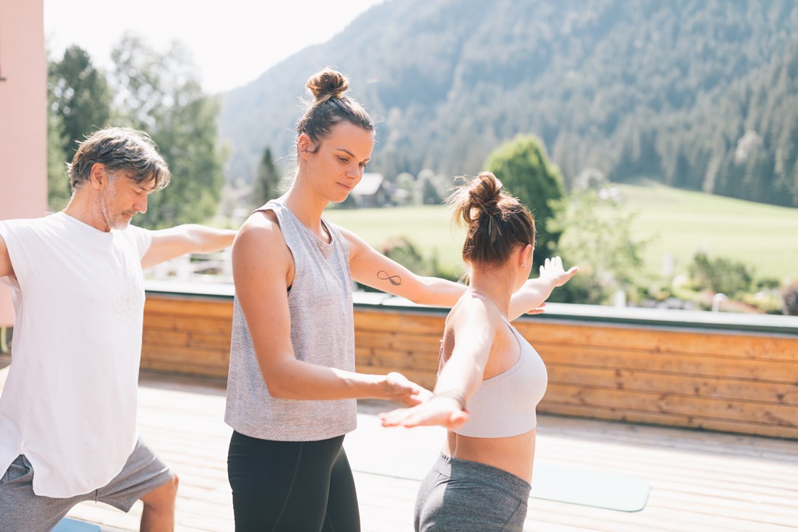 Wellnesshotel: Yoga im Wellnesshotel ...liebes Rot-Flüh im Tannheimer Tal in Tirol - Wellnesshotel ...liebes Rot-Flüh