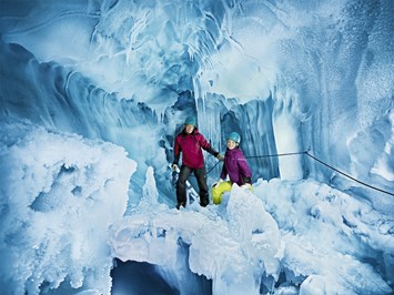 ADLER INN Tyrol Mountain Resort Ausflugsziele Natureispalast am Hintertuxer Gletscher