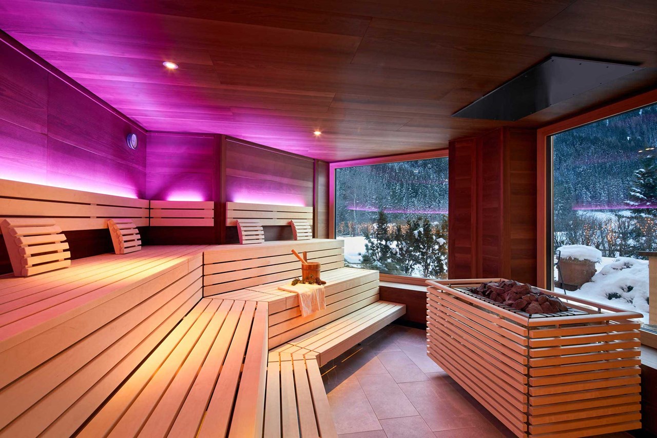 ADLER INN Tyrol Mountain Resort Saunen und Bäder im Detail Panorama Event Sauna