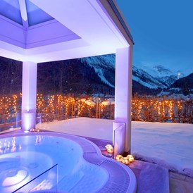 Wellnesshotel: Outdoor Sole Whirlpool - Adler Inn - ADLER INN Tyrol Mountain Resort