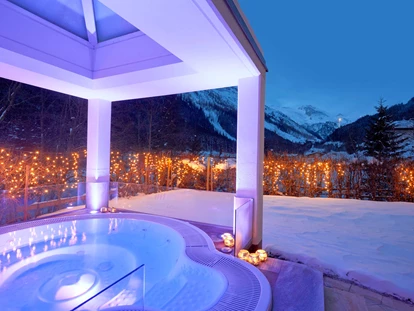Wellnessurlaub - Fahrradverleih - Innsbruck - Outdoor Sole Whirlpool - Adler Inn - Adler Inn – Tyrol Mountain Resort