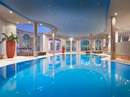 Wellnessurlaub - Fahrradverleih - Innsbruck - Indoor Pool  - Adler Inn - Adler Inn – Tyrol Mountain Resort