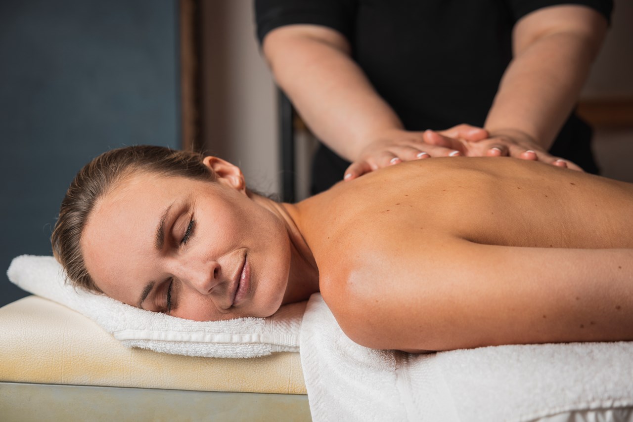 Wellnesshotel Schönruh - Adults Only Massagen im Detail Wohlfühlmassage