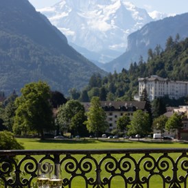Wellnesshotel: Room Service - Victoria-Jungfrau Grand Hotel & Spa