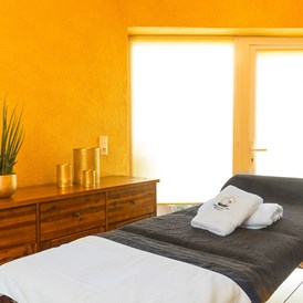 Wellnesshotel: Der Massage Raum  - Bodensee Hotel Storchen Spa & Wellness 