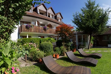 Wellnesshotel: Bodensee Hotel Storchen - der Garten - Bodensee Hotel Storchen Spa & Wellness 