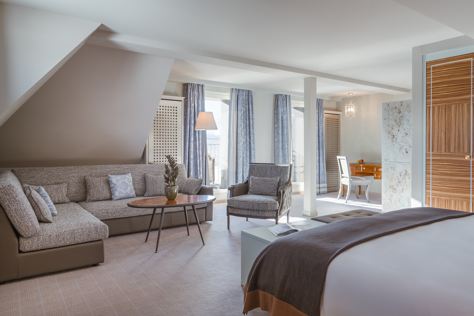 Carlton Hotel Zimmerkategorien Corner Junior Suite