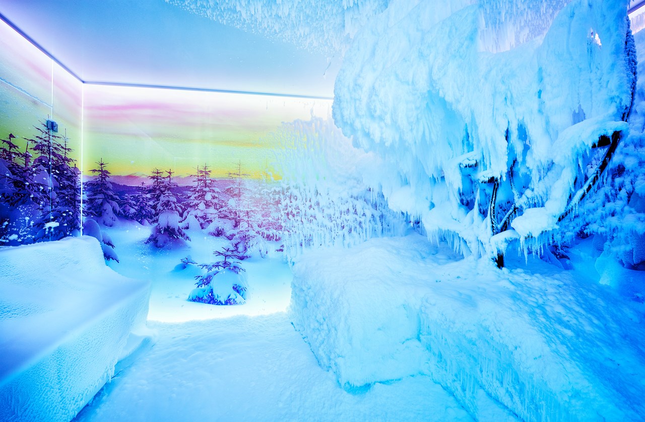 Hotel Quelle Nature Spa Resort ***** Saunen und Bäder im Detail Erste Schneesauna in den Alpen