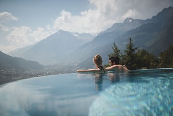 Wellnesshotel: Infinity Pool - Hotel Sonnbichl