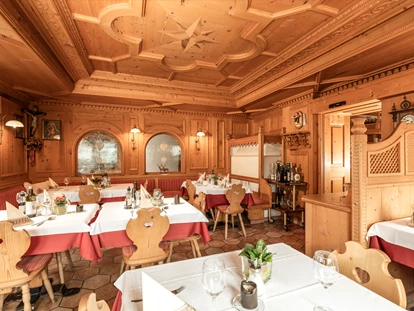 Wellnessurlaub - Dorf Tirol - Stube - Aktiv und Wellnesshotel Traube Post ****