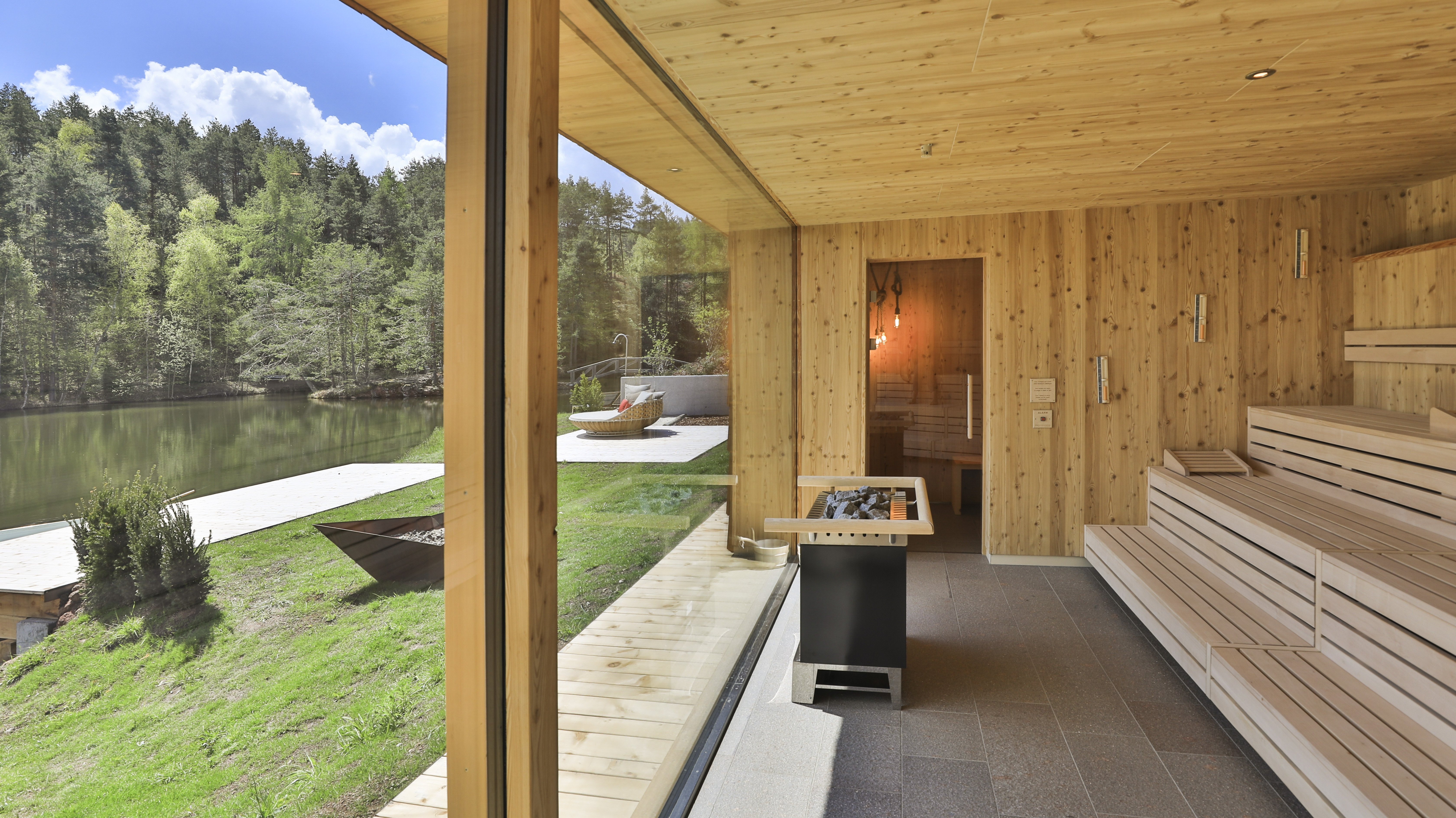 Hotel Weihrerhof Saunen und Bäder im Detail Exklusive Bootshaus-Sauna