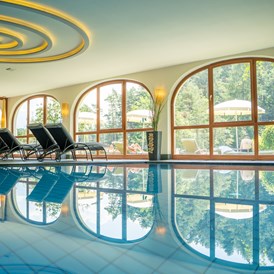 Wellnesshotel: Indoorpool - Hotel Weihrerhof