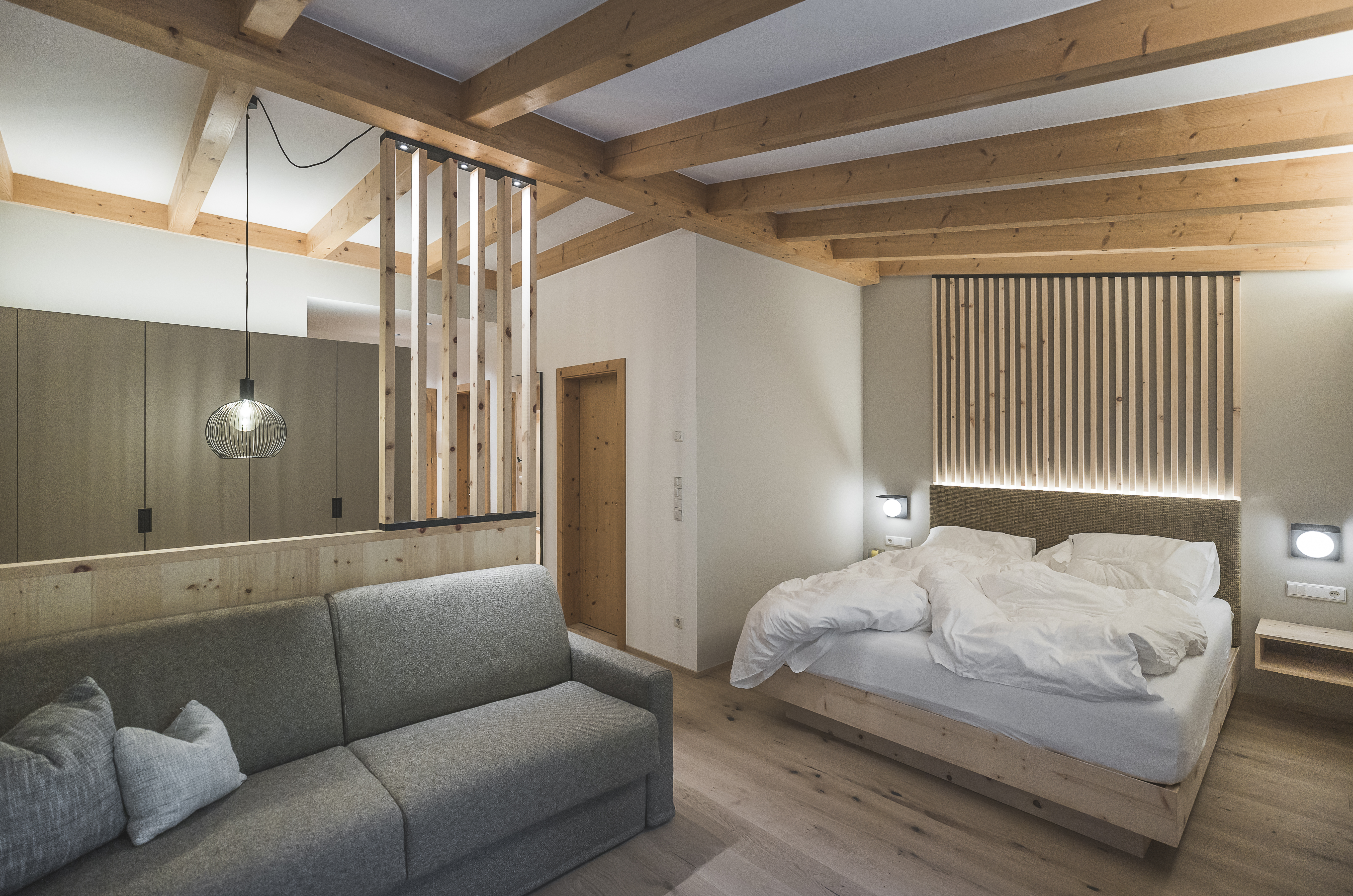 Wellnesshotel: Zirmhimmel mit Nachmittagssonne - Berghotel Zirm