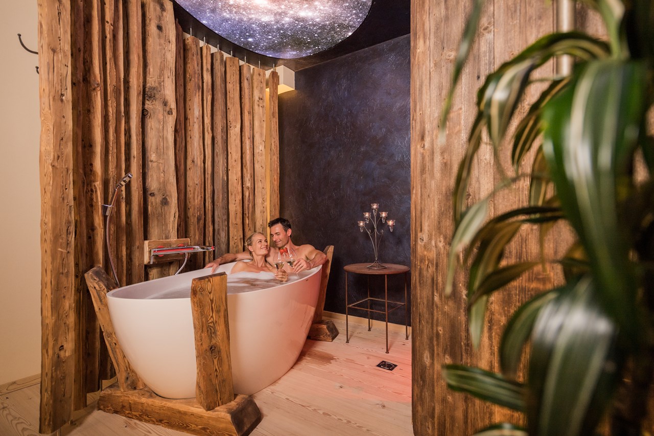 Mirabell Dolomites Hotel Luxury Ayurveda & Spa Saunen und Bäder im Detail Bad Schartl