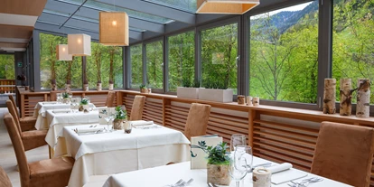 Wellnessurlaub - Dorf Tirol - Wintergarten - Speisesaal - Naturhotel Rainer