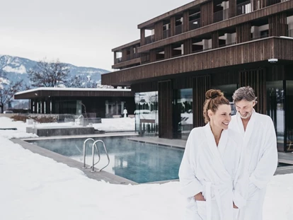 Wellnessurlaub - Corvara in Badia - Beheizter Außenpool mit Whirlpool - Hotel Rudolf