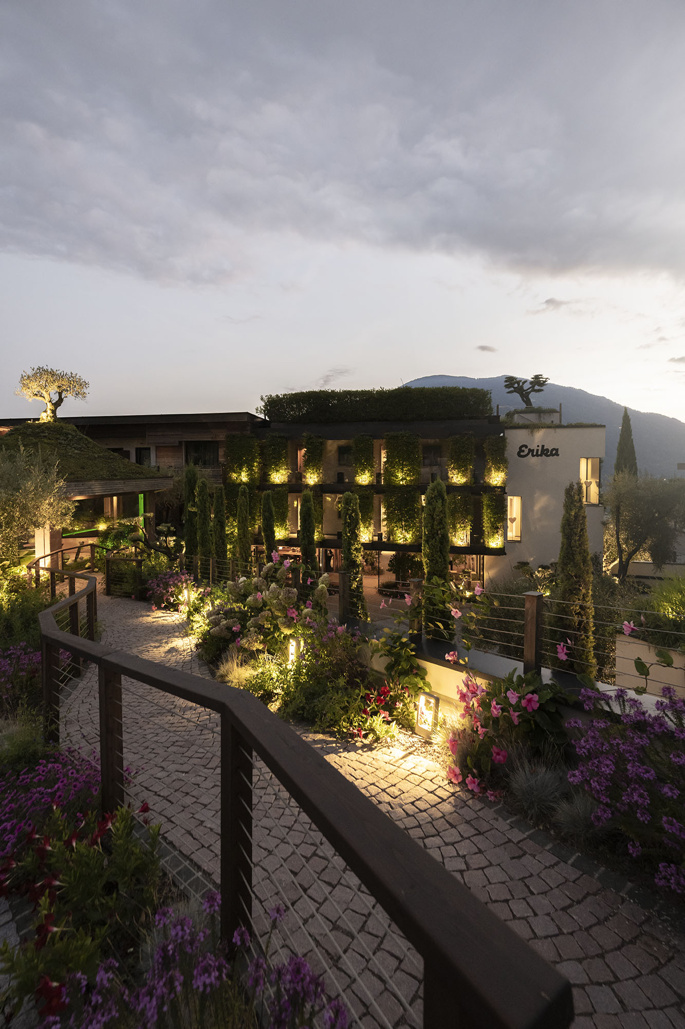 Wellnessurlaub - Meran und Umgebung - 5 Sterne Hotel für jede Generation - hier wird der Urlaub bestimmt nicht langweilig!
Enjoy #erikamoments - Spa & Relax Hotel Erika