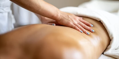 Wellnessurlaub - Dorf Tirol - Massage - TEVINI - Dolomites Charming Hotel