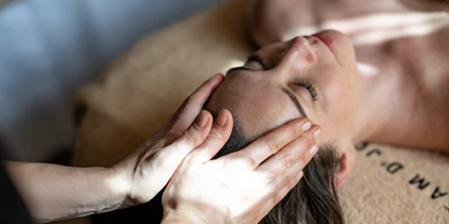Wellnessurlaub - Dorf Tirol - Face Treatment - TEVINI - Dolomites Charming Hotel