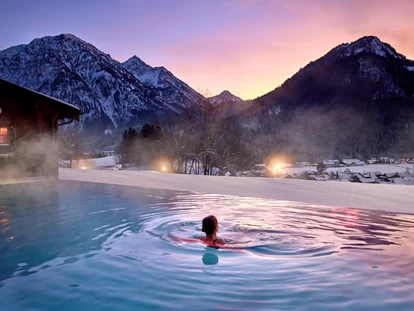 Wellnessurlaub - Fontanella - Ganzjährig beheizter Außenpool - Hotel Prinz-Luitpold-Bad