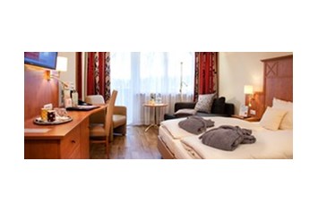 Wellnesshotel: Doppelzimmer Südlage Komfort - Hotel Quellenhof