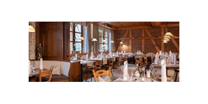 Wellnessurlaub - Pools: Sportbecken - Metten - Hinterer Bereich des Restaurants - Hotel Quellenhof