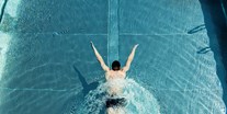 Wellnessurlaub - Pools: Infinity Pool - Infintiypool - Hotel Sonnenhof
