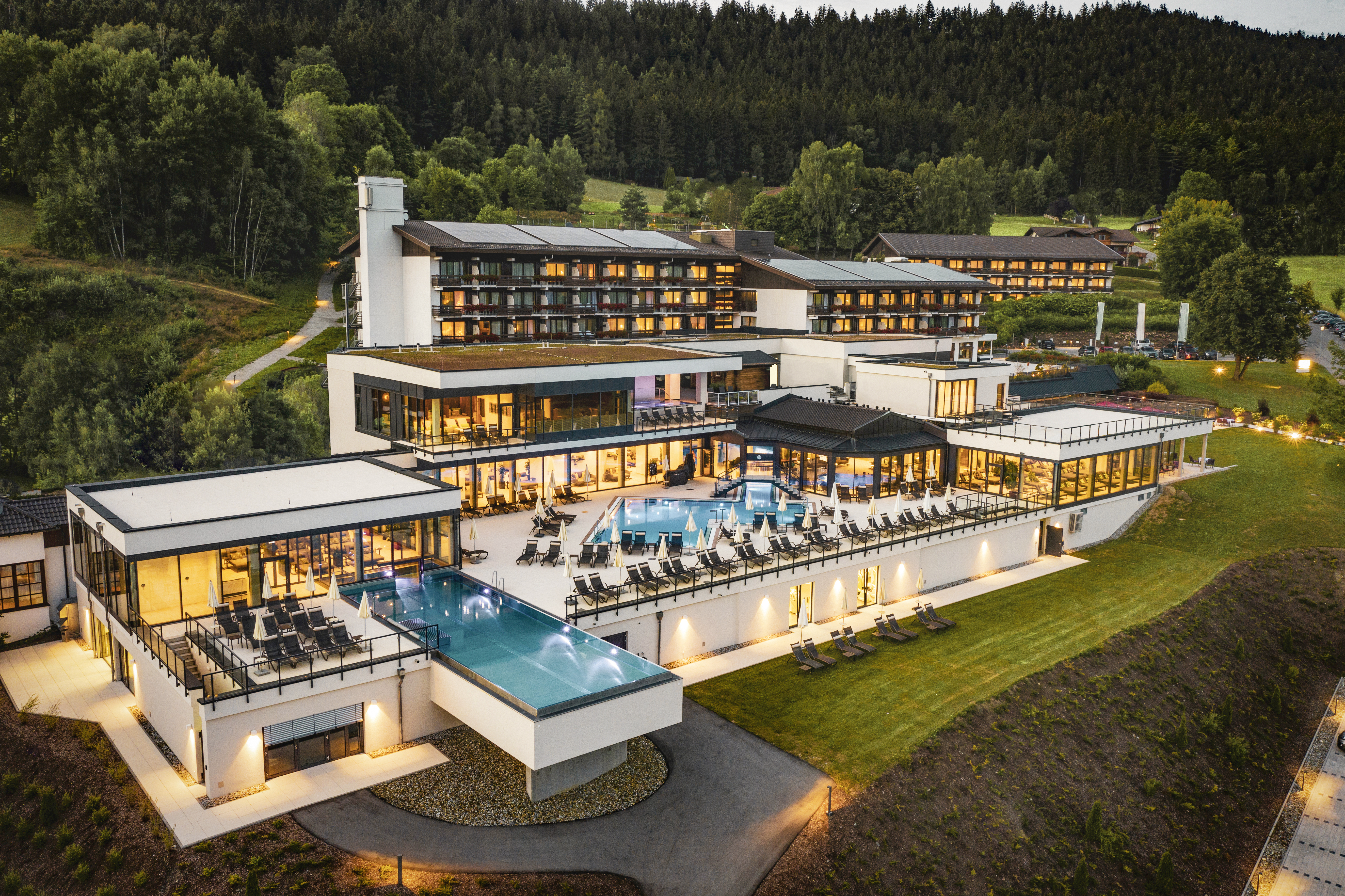 Wellnessurlaub - Paarmassage - Deutschland - Hotel Sonnenhof - Wellness- & Erlebnisresort Sonnenhof Lam im Himmelreich| Bayerischer Wald