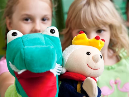 Wellnessurlaub - Schweinfurt - Kinderbetreuung für Kinder von 3-11 Jahren von Dienstag bis Samstag - Hotel Sonnenhügel Familotel Rhön