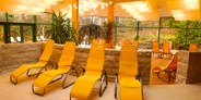 Wellnessurlaub - Pools: Innenpool - Saunalandschaft - Hotel Sonnenhügel Familotel Rhön