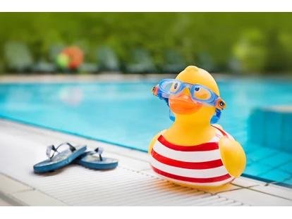 Wellnessurlaub - Schweinfurt - Außenbecken - Hotel Sonnenhügel Familotel Rhön