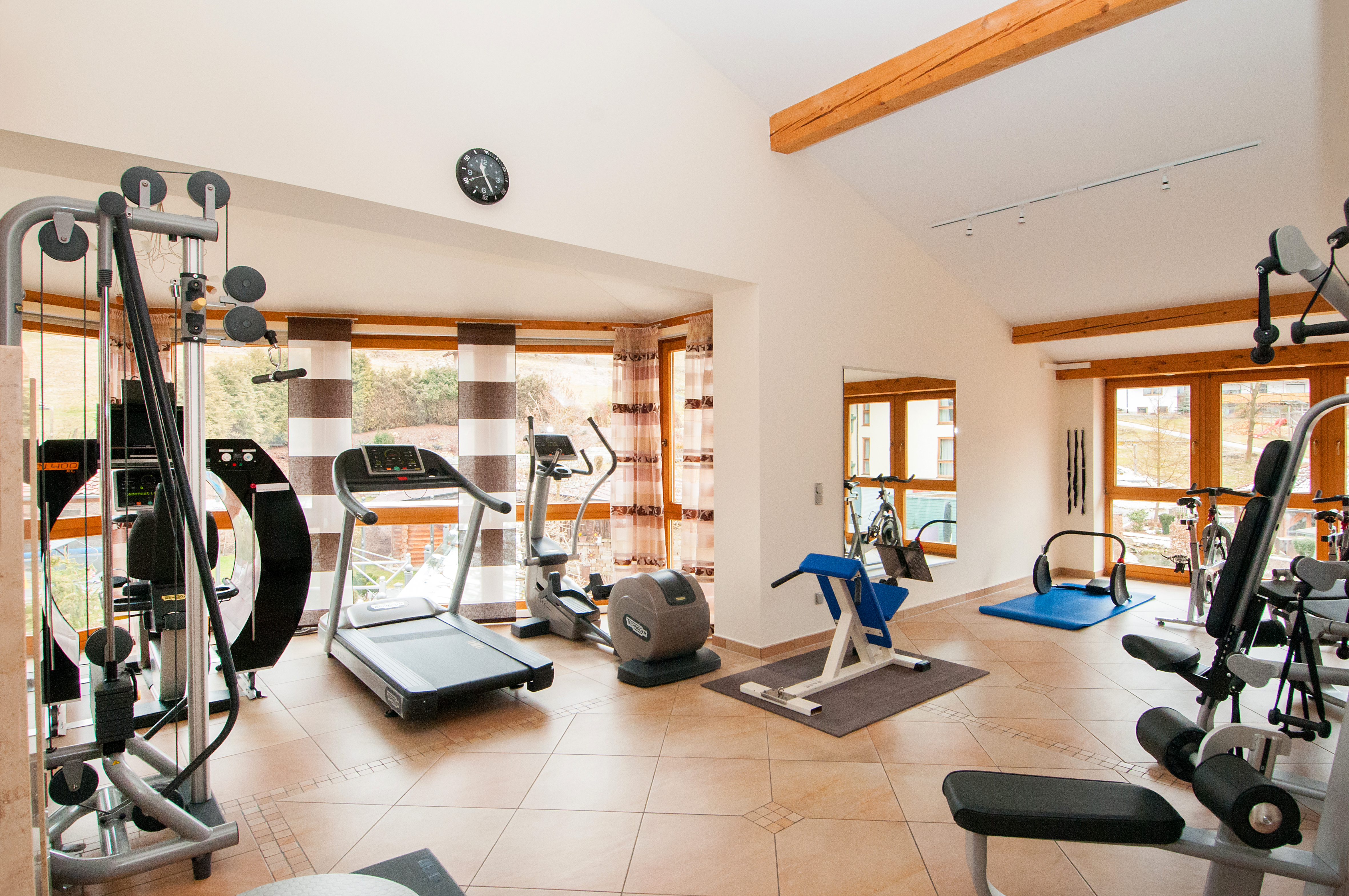 Hotel Zum Kramerwirt Fitnessangebote im Detail Fitnessraum im Überblick