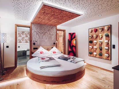 Wellnessurlaub - Klassifizierung: 4 Sterne - Bischofsmais - Suite "Liebesnest"  - Hotel Zum Kramerwirt